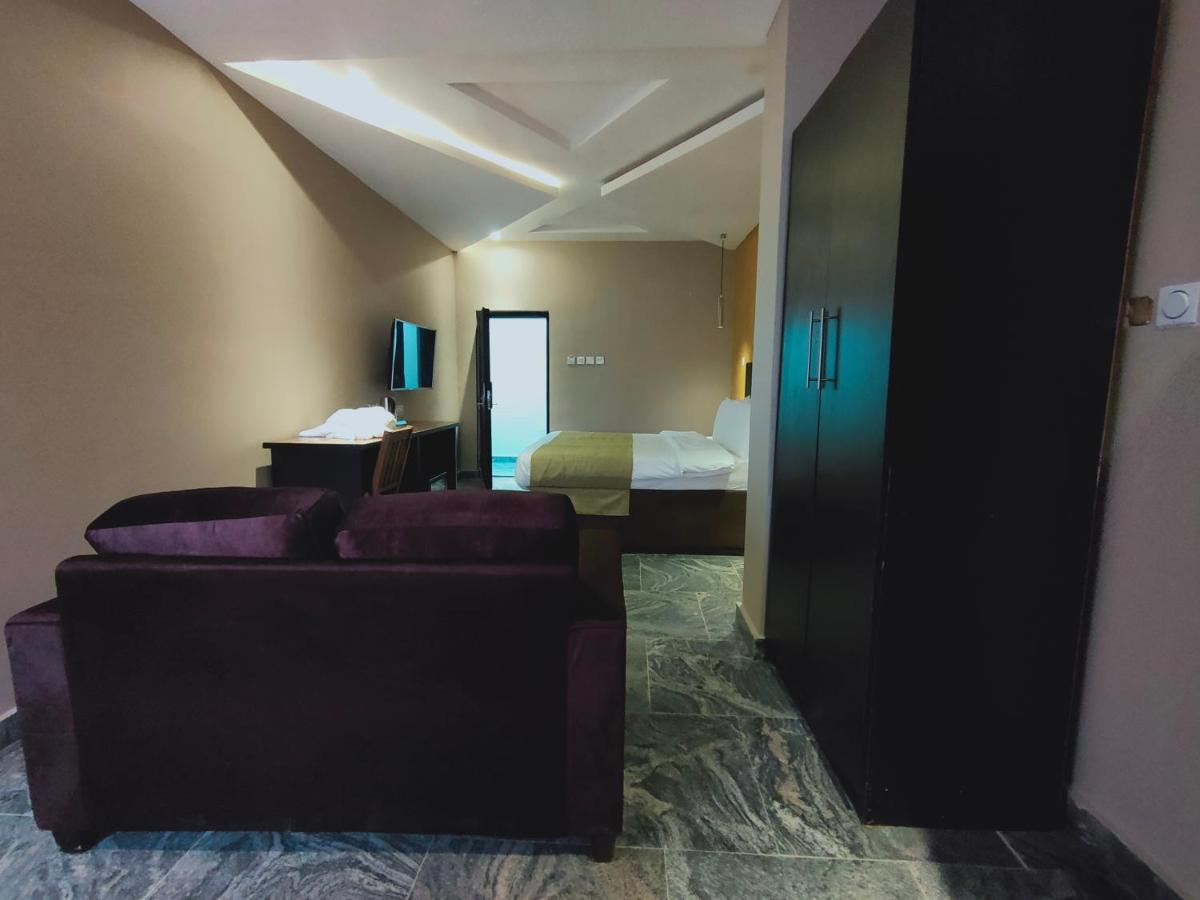Residency Airport Hotel
