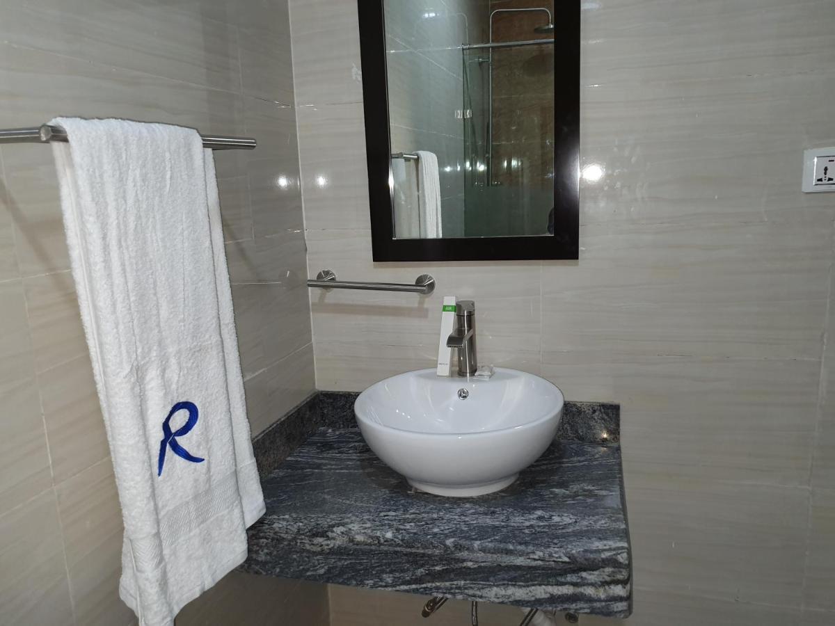 Hotel Residency Airport